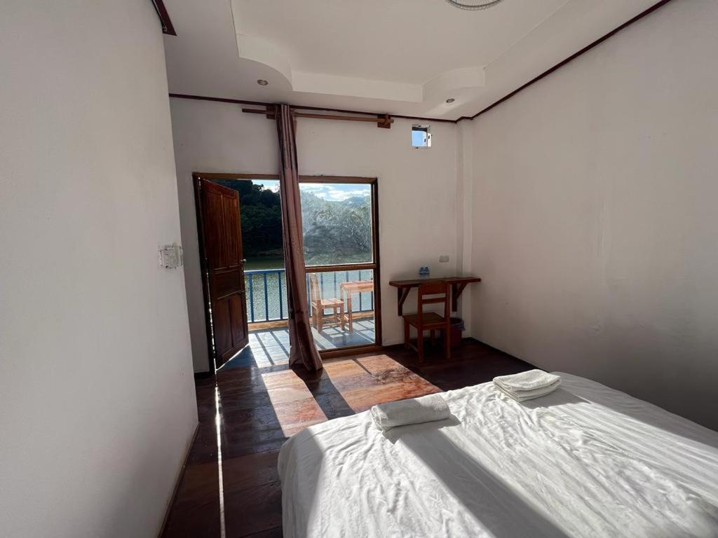 Nongkhaiw River View Nong Khiaw Екстер'єр фото
