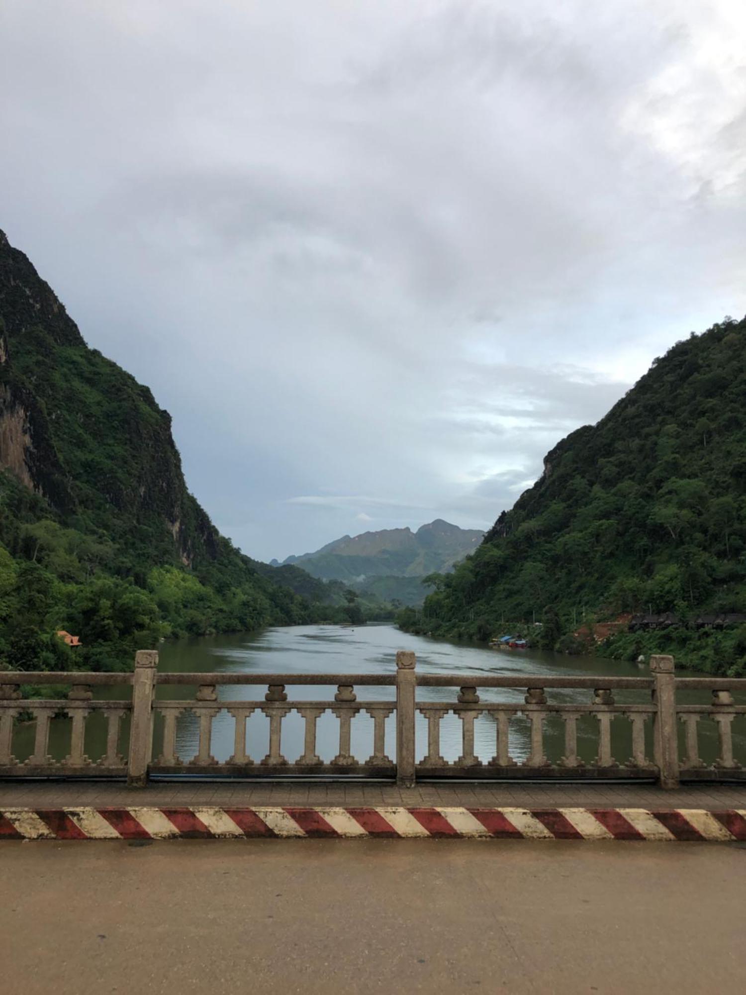 Nongkhaiw River View Nong Khiaw Екстер'єр фото