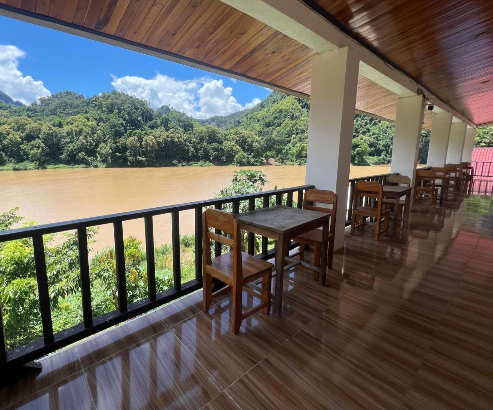 Nongkhaiw River View Nong Khiaw Екстер'єр фото