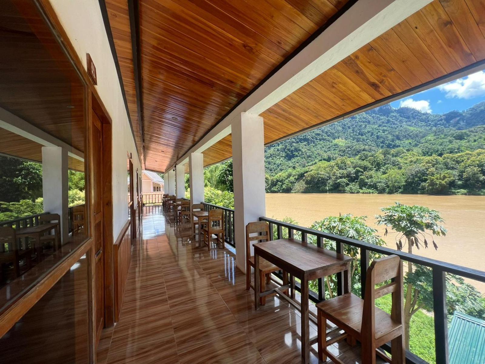 Nongkhaiw River View Nong Khiaw Екстер'єр фото